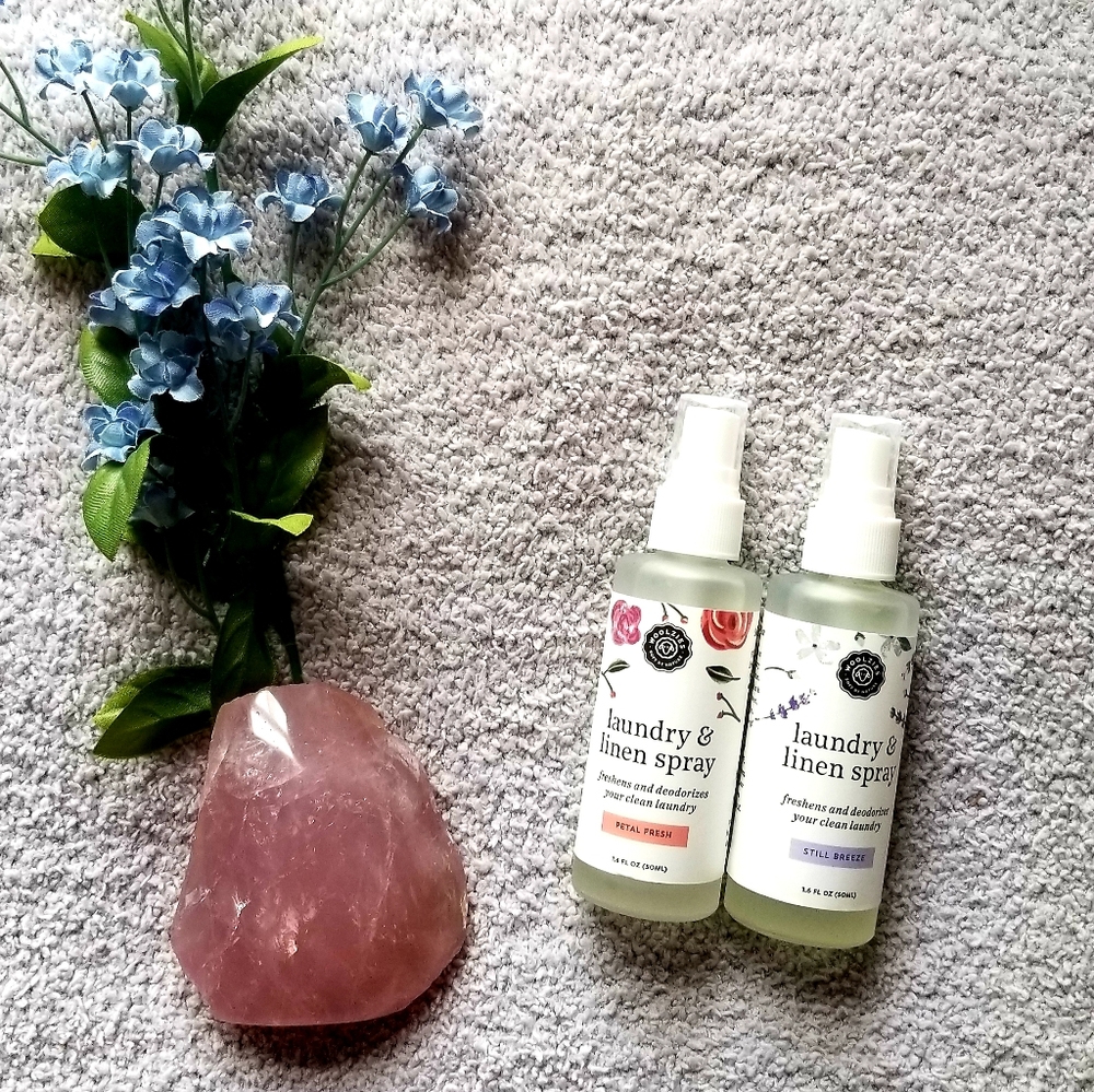2 NWOT Woolzies laundry & linen spray